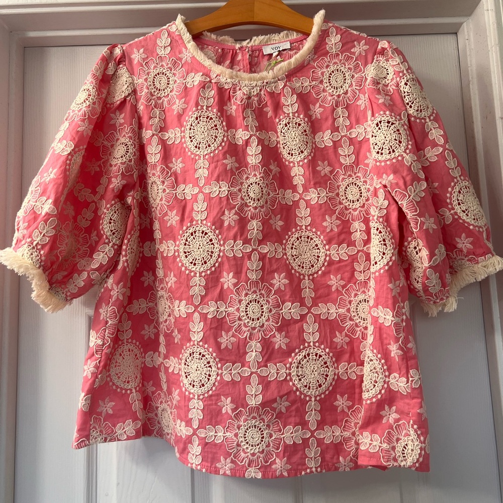 Lace Appliqué Puff-Sleeve Blouse in Pink - Picture 4 of 8